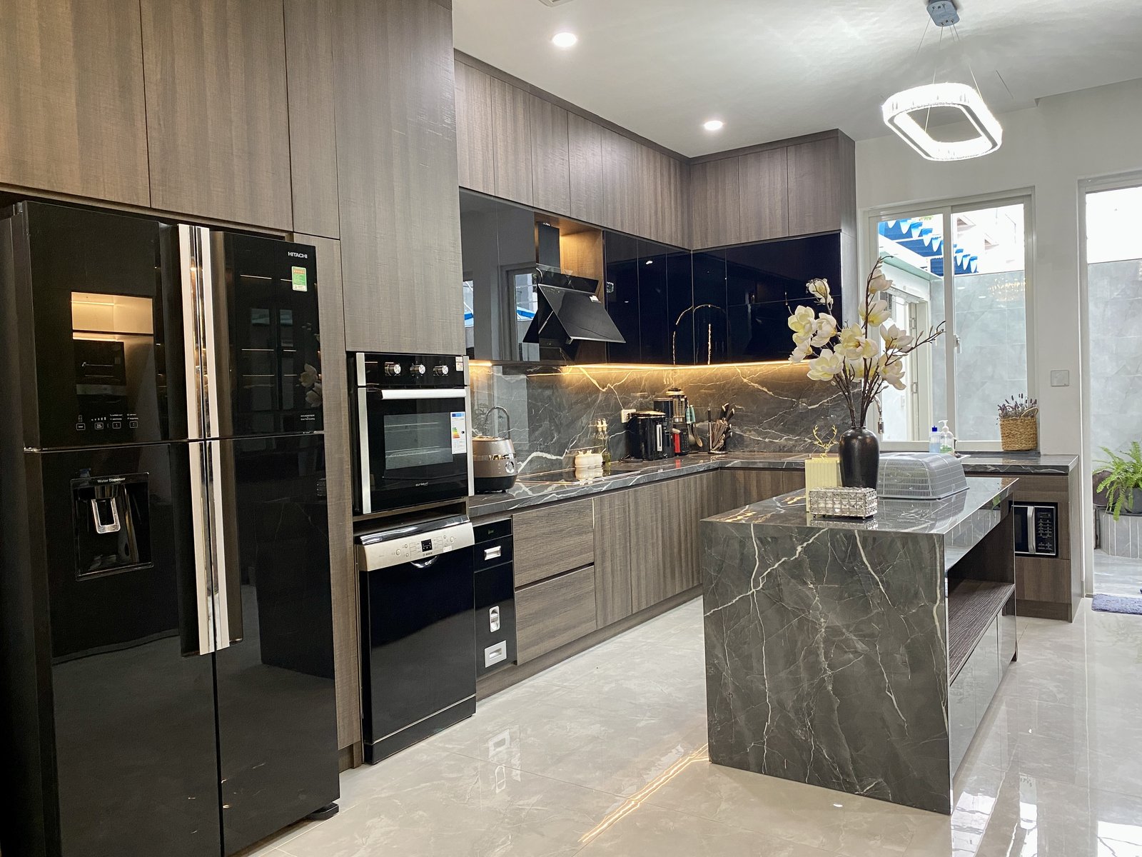 Showroom bếp đá marble cao cấp Vũ Kim Gia