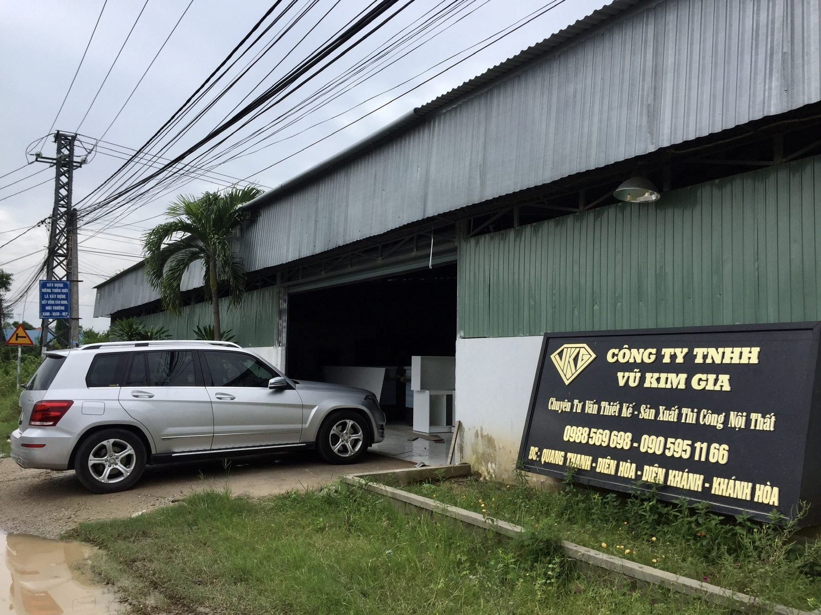 Trụ sở và bảng hiệu Công ty TNHH Vũ Kim Gia